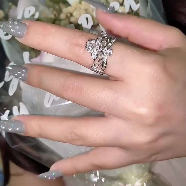 2-Piece Set Elegant Crown Rhinestone Ring Set