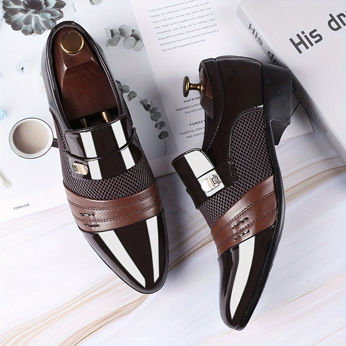Plus Size Men's Solid Color Slip On Business Shoes