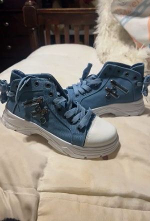 Womens Canvas Platform Sneakers