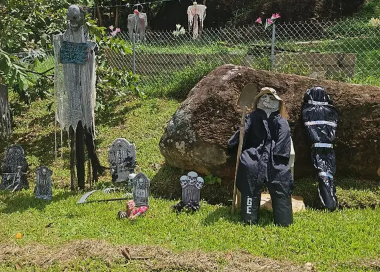 1pc Scary Fake Corpse In Bag
