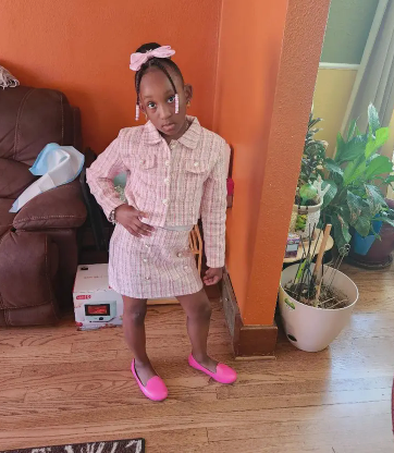 2 Pieces Little Girl's Cardigan Set