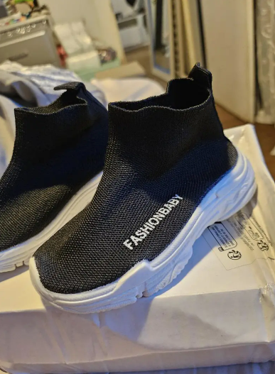 Boys Mid-Top Breathable Fabric Slip-On Sneakers