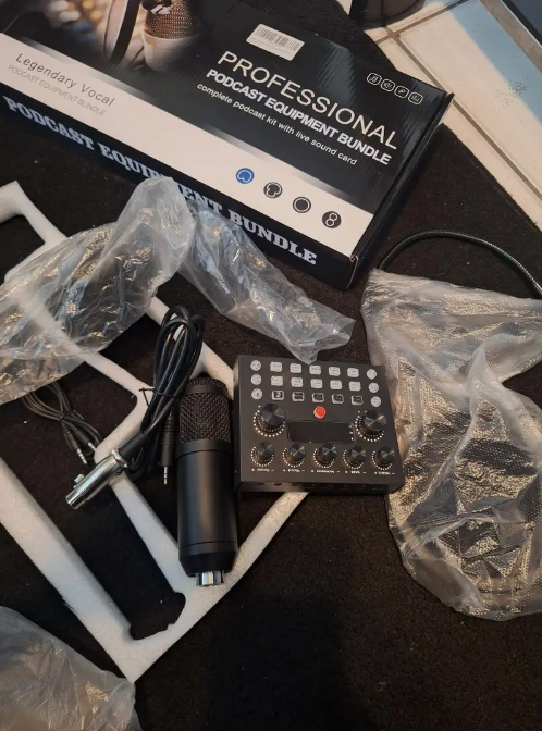 Professional Podcasting Kit