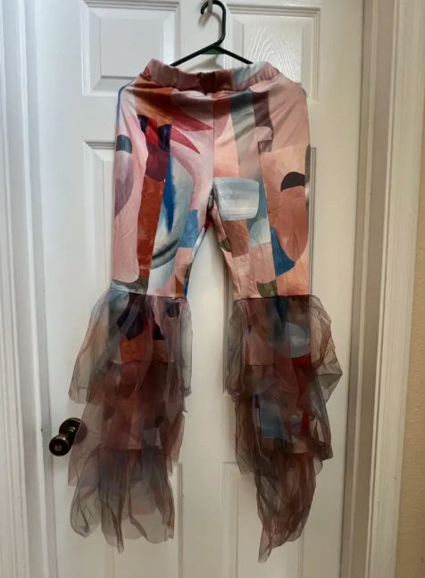 Geo Print Ruffle Hem Pants