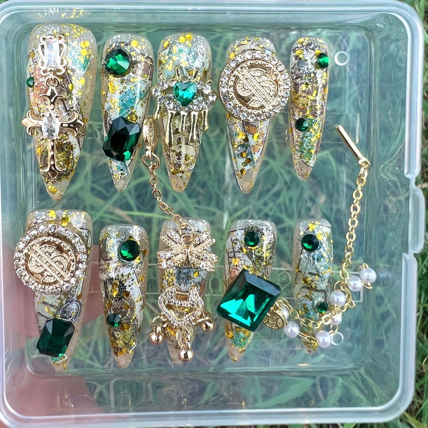 10pcs Luxury Golden Almond Press-On Nails Set