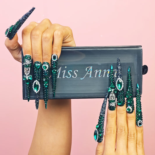 Rhinestone Ice Water Dripping Nails