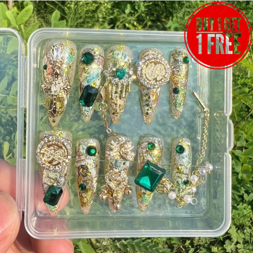 10pcs Luxury Golden Almond Press-On Nails Set